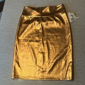 NWT Lularoe Copper Metallic Cassie Skirt. Size Medium.